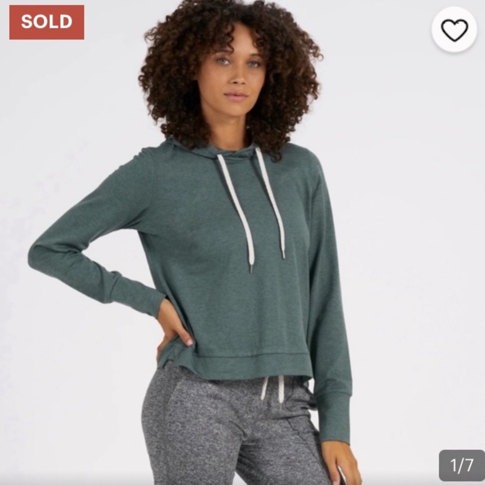 Vuori halo essential hoodie
